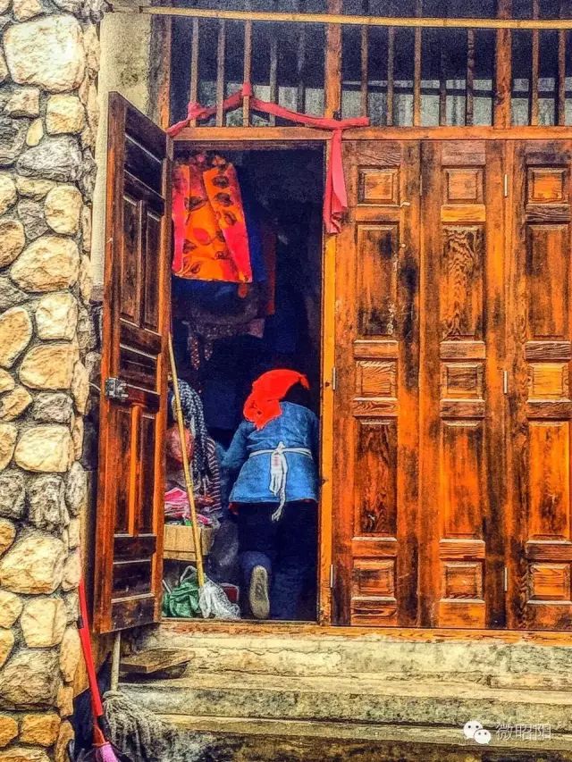 自媒体达人畅游昭通大山包，拍摄美景助力旅游宣传