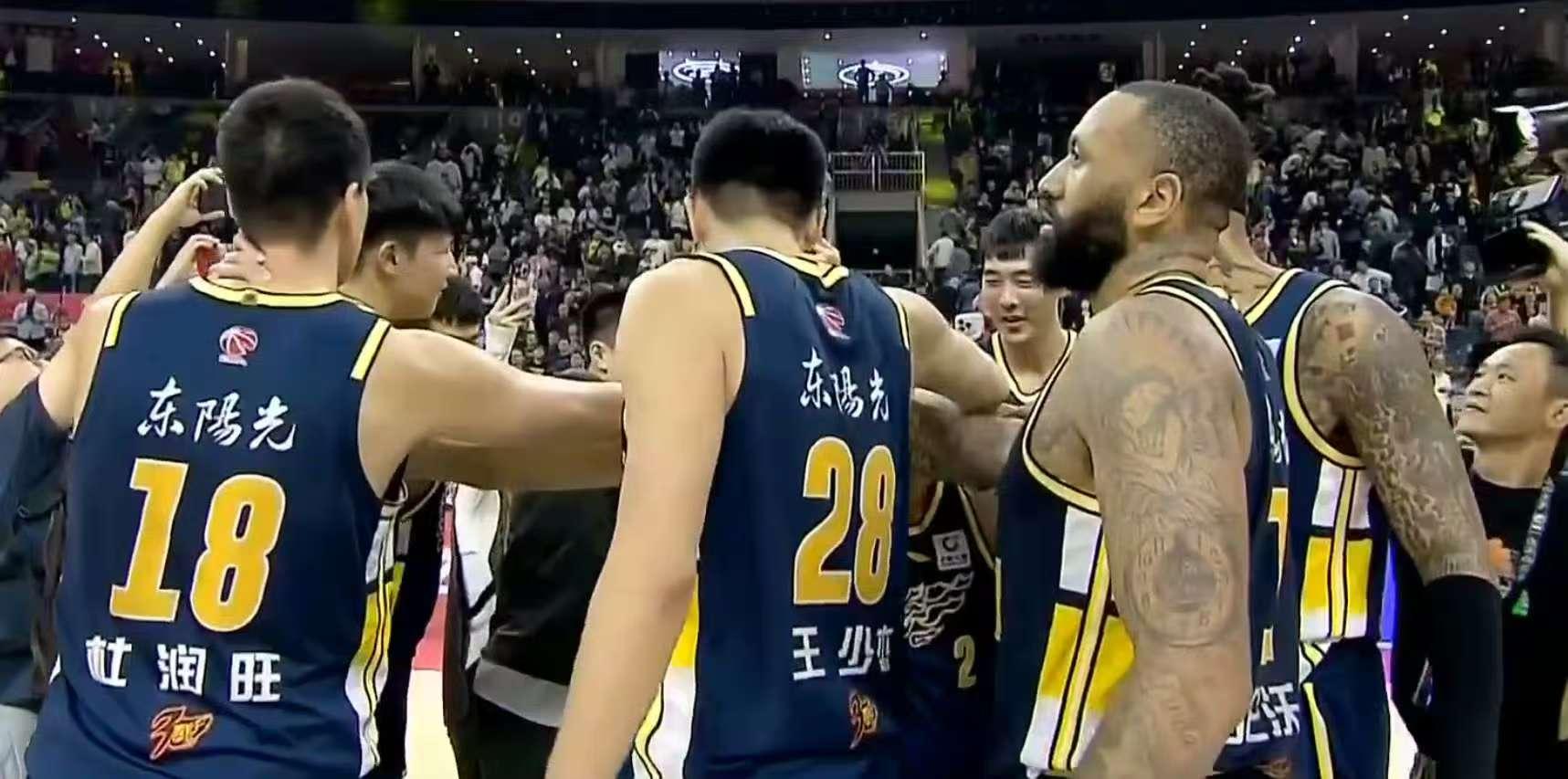 绝杀广东的那个叫什么名字_CBA绝杀广东_cba广东绝杀北京视频