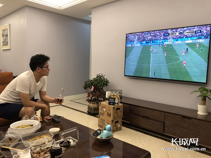 世界学者杯官网_青青世界-烧烤场怎么样_世界杯 烧烤