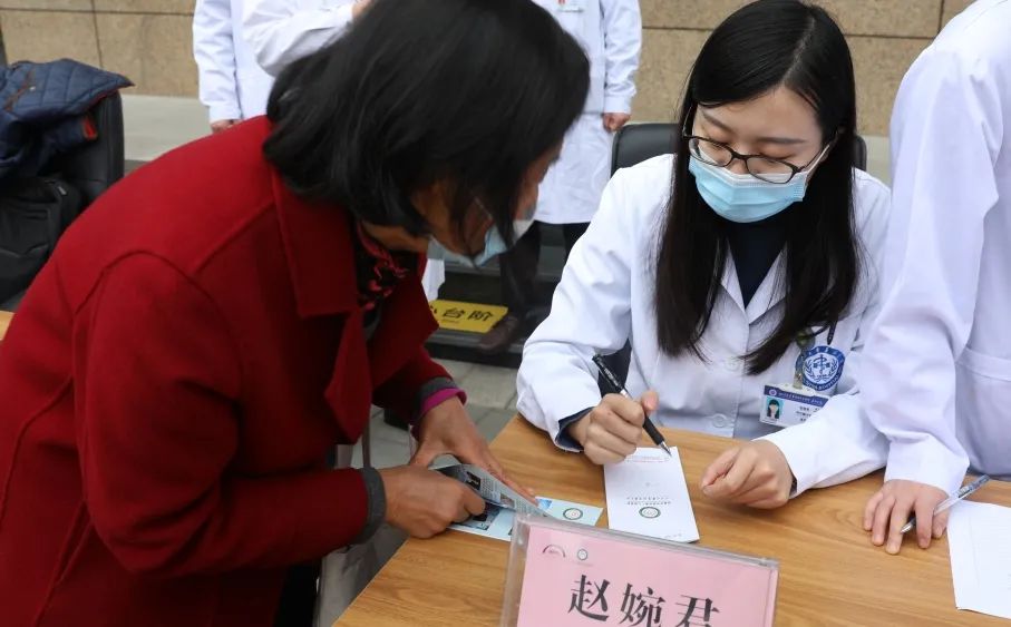 华西甲状腺科_华西甲状腺专家排名好大夫_华西甲状腺最好的专家