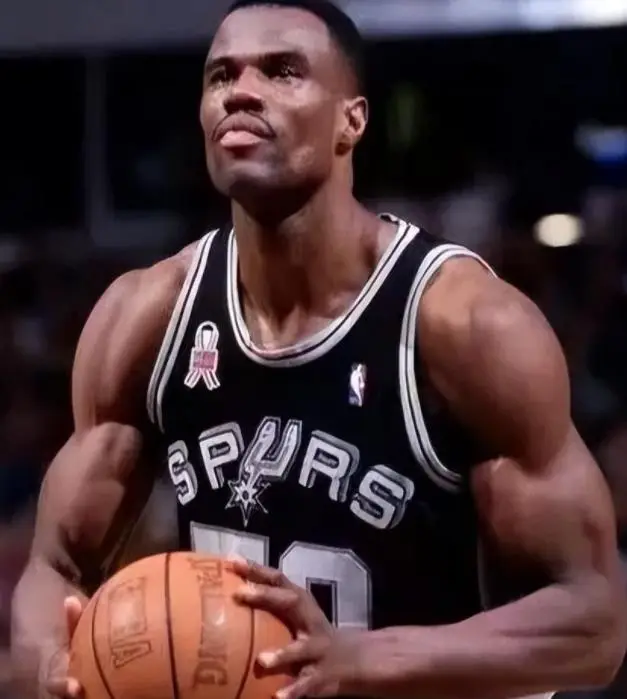 NBA肌肉线条_线条肌肉图片_线条肌肉和块状肌肉
