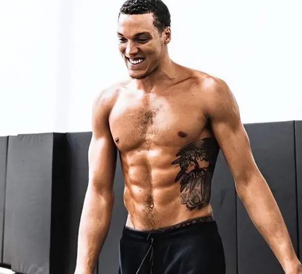 线条肌肉图片_线条肌肉和块状肌肉_NBA肌肉线条