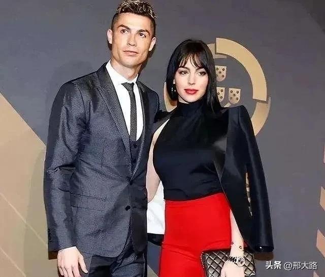 世界冠军丹尼_世界冠军丹尼简介_丹妮拉世界杯